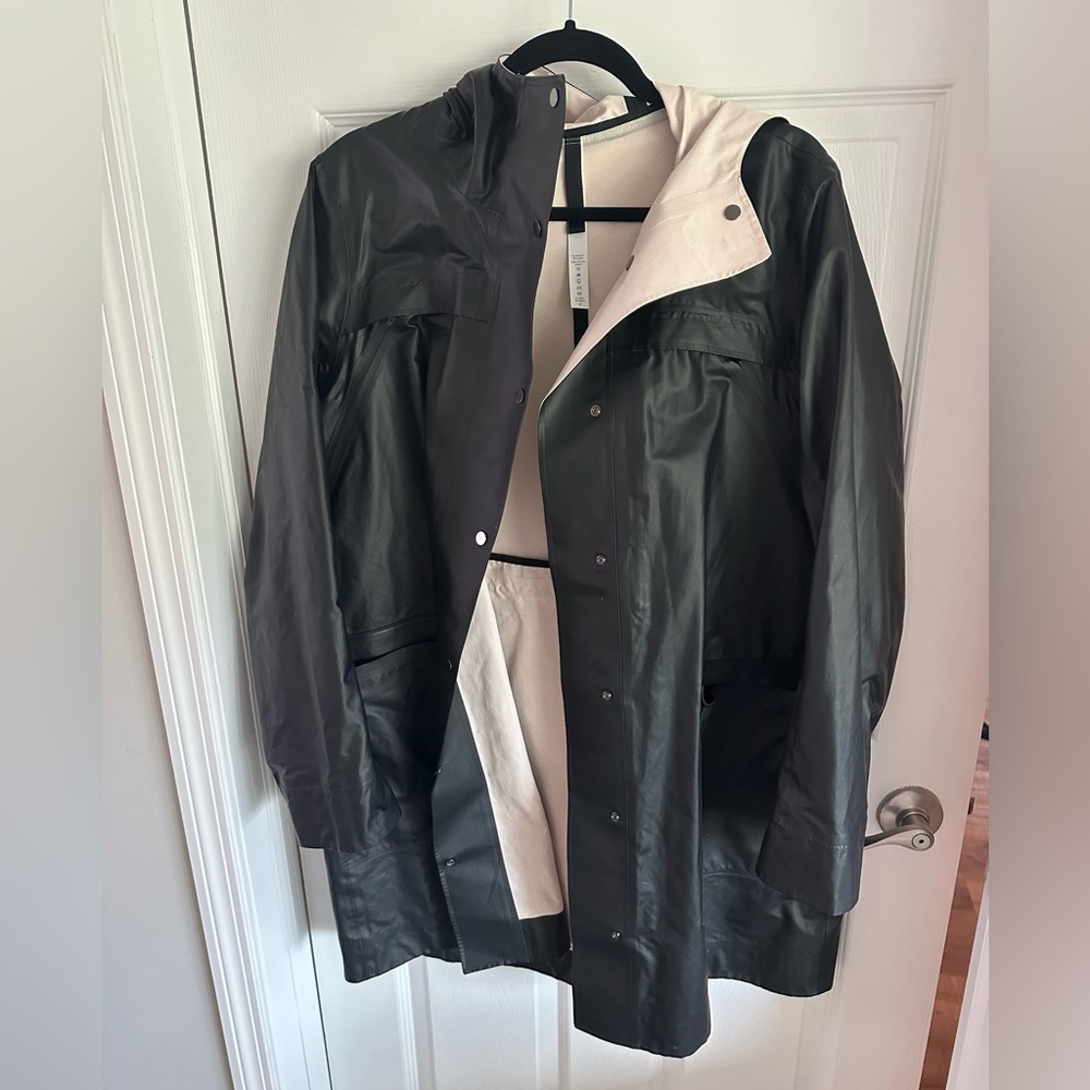 Lululemon rain jacket